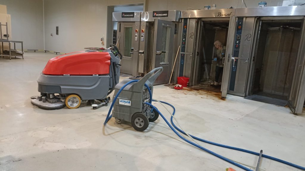 Уборка предприятия budaörs (9)